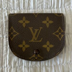 Louis Vuitton Monogram Coin Pouch/Wallet